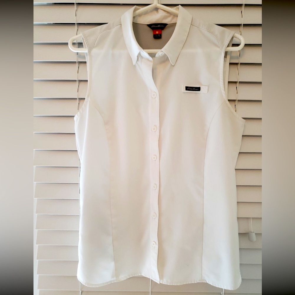 Eddie Bauer sleeveless golf style top